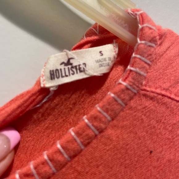 Hollister Embroidered Top - Picture 3 of 4